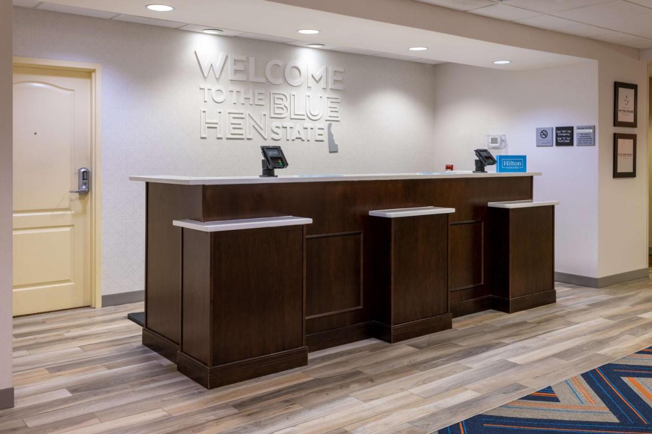 Hampton Inn Milford Exterior photo